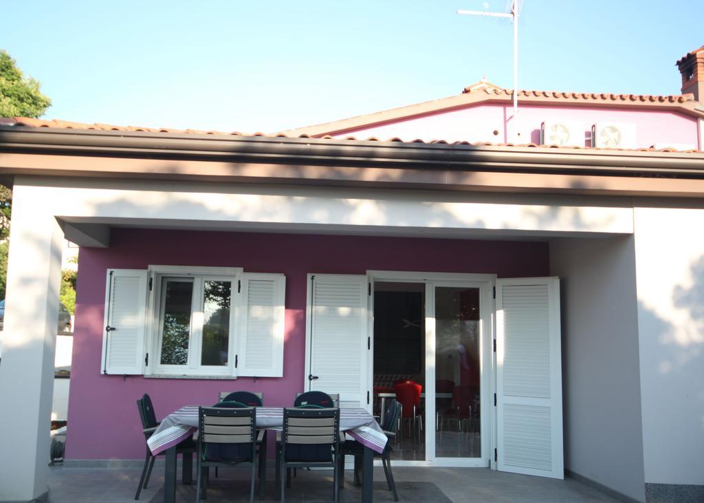 Holiday House Veli Vrh Pula Phòng bức ảnh