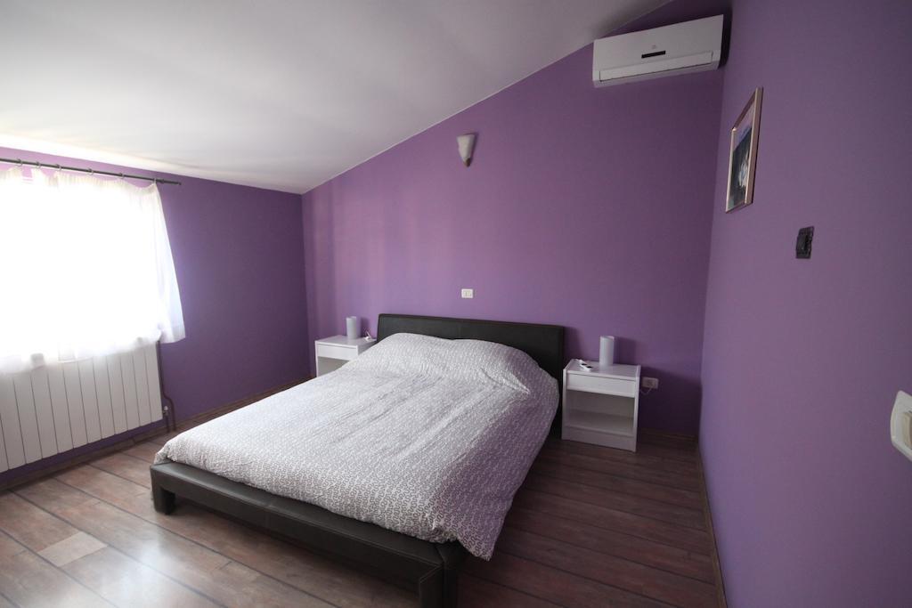 Holiday House Veli Vrh Pula Phòng bức ảnh