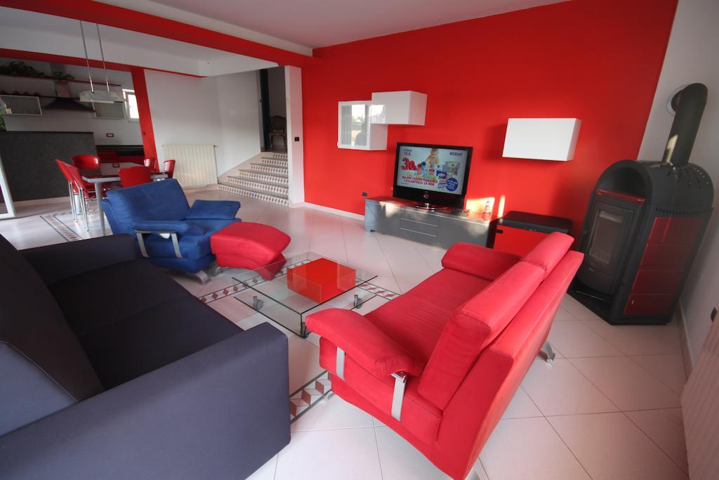 Holiday House Veli Vrh Pula Phòng bức ảnh